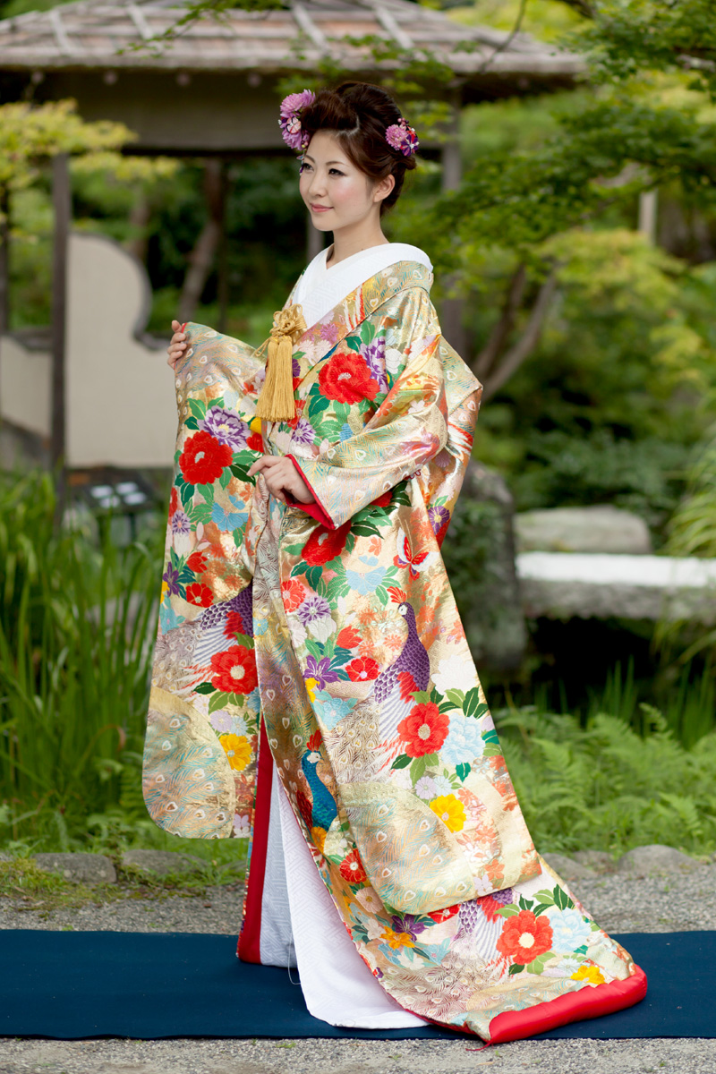 衣裳一覧 | 京都の和装前撮り「華結び」